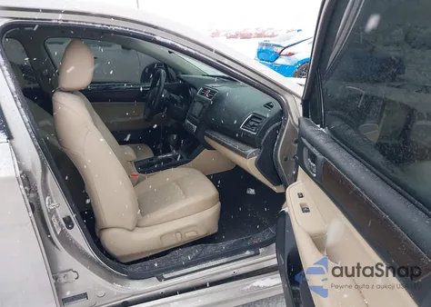 2015 Subaru Legacy 2.5I Limited z USA, uszkodzony, nr VIN 4S3BNBN65F3045283